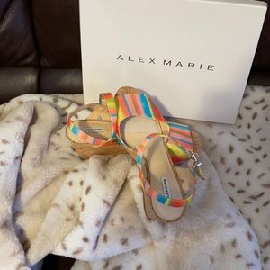 Lsuper comfy wedges size 8.5 I love them but too small.